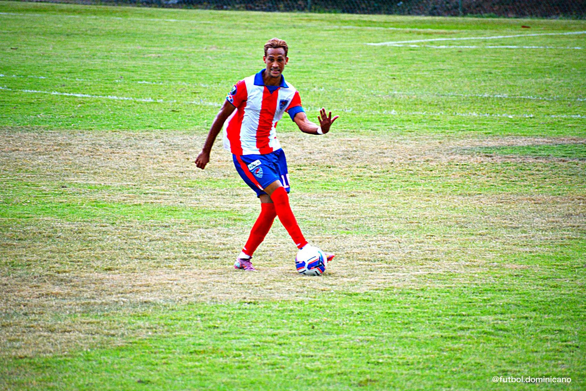 DelfinesVsJarabacoa-futboldominicano.com7K1_0074