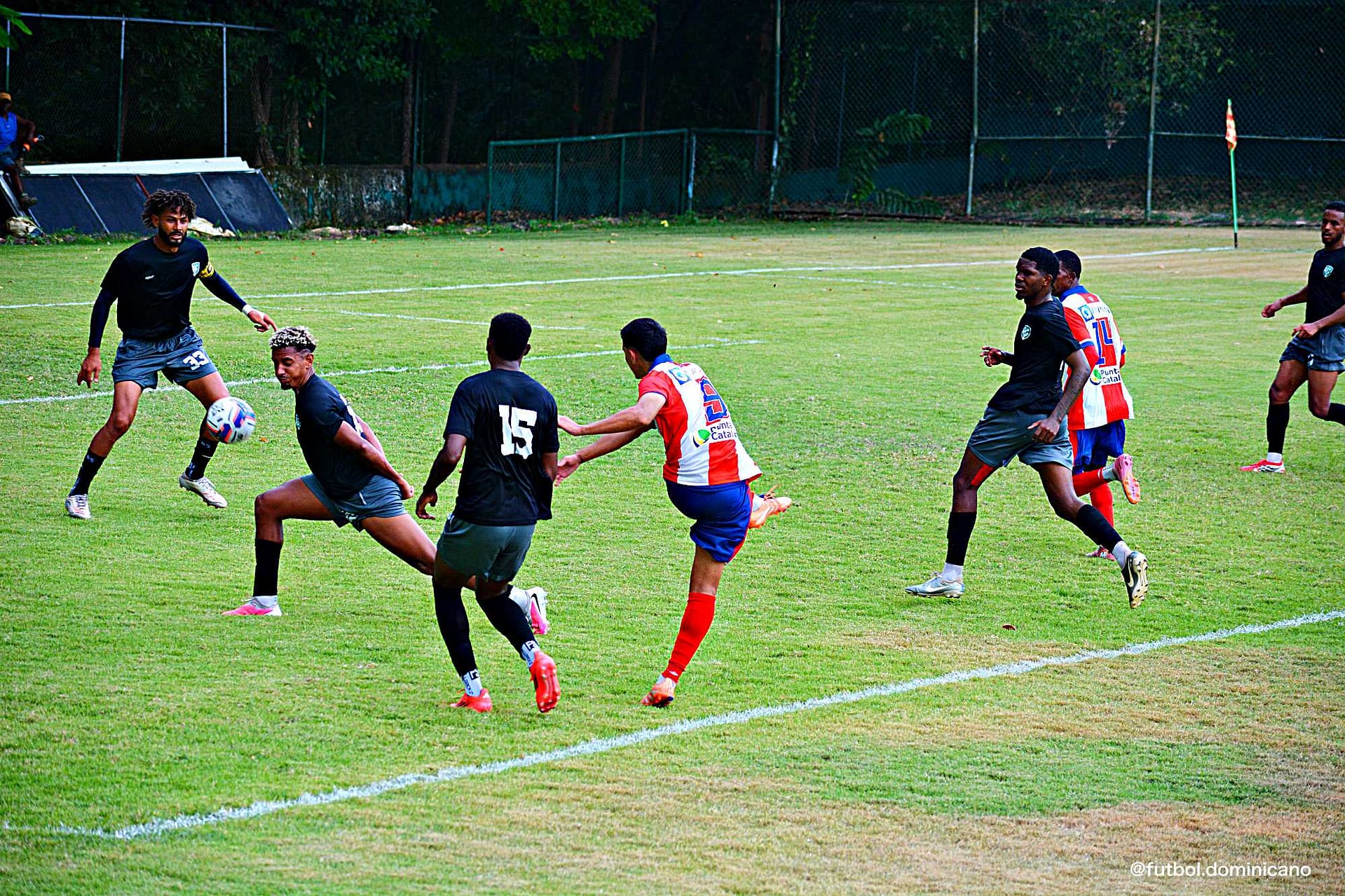 DelfinesVsJarabacoa-futboldominicano.com7K1_0093