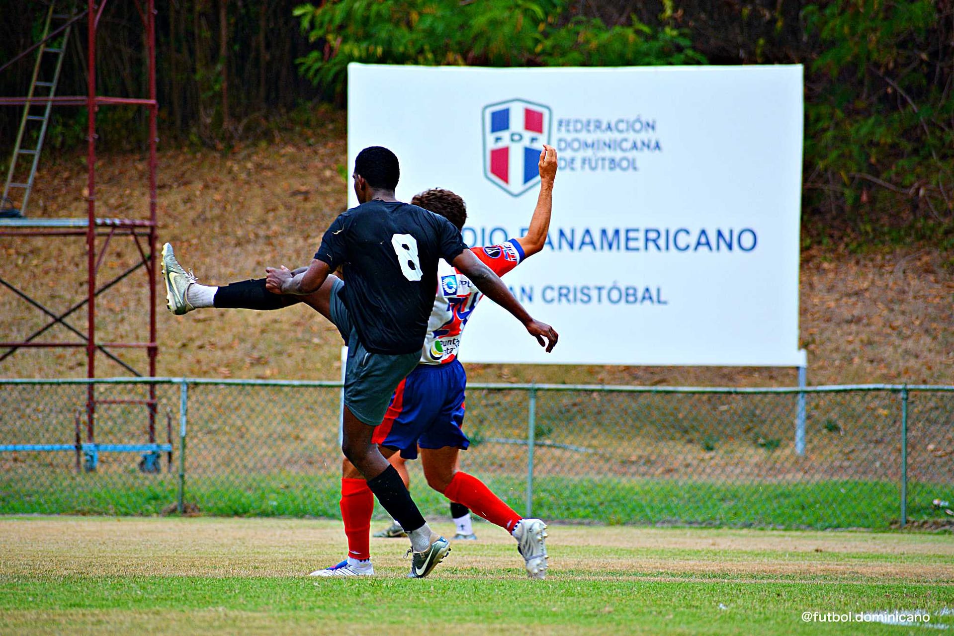 DelfinesVsJarabacoa-futboldominicano.com7K1_0237