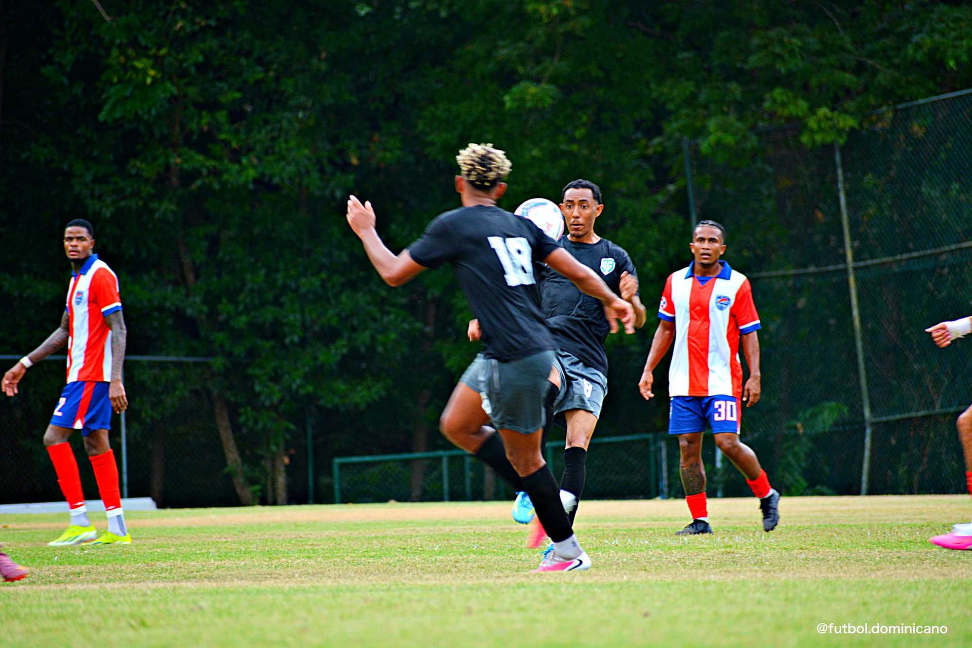 DelfinesVsJarabacoa-futboldominicano.com7K1_0254