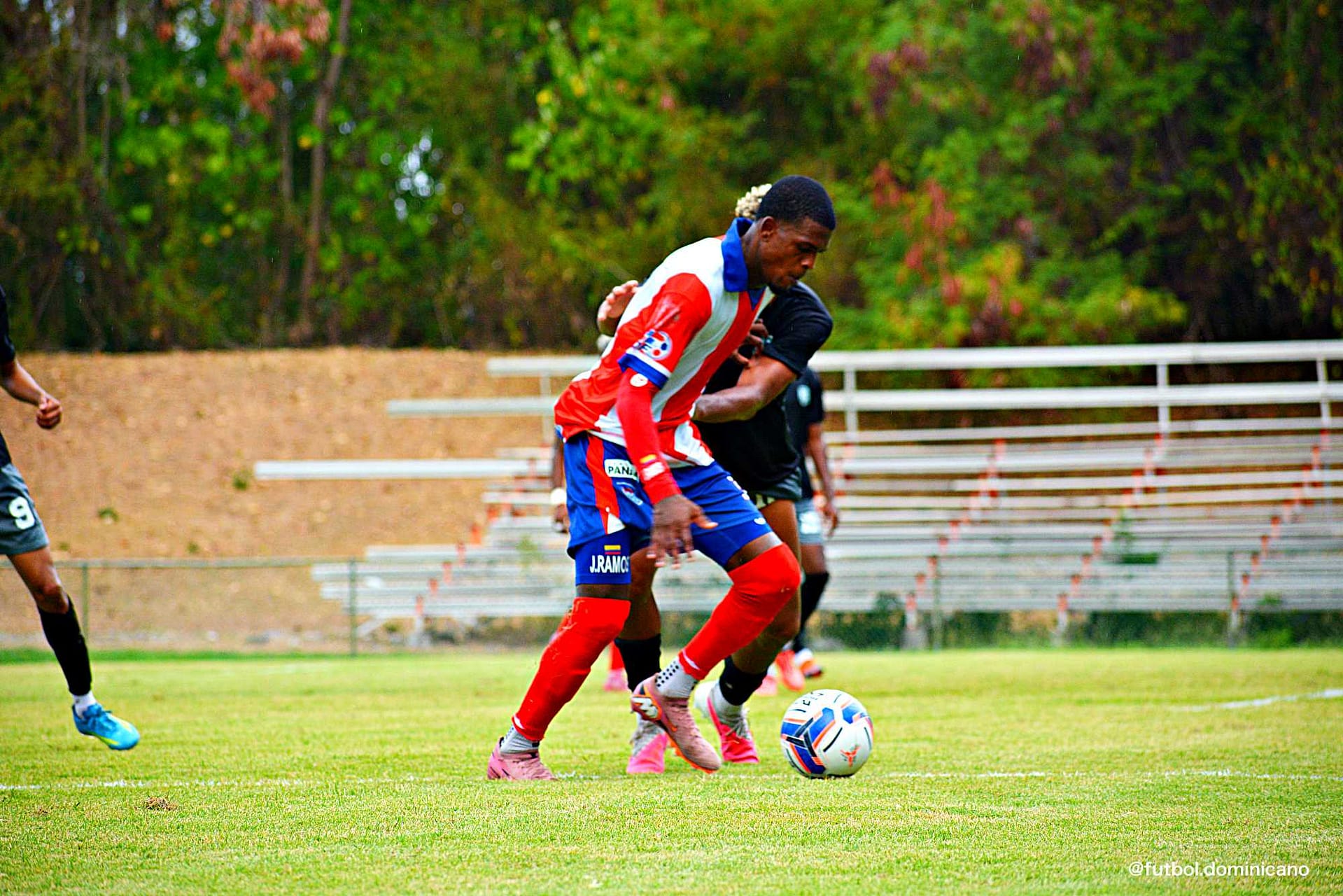 DelfinesVsJarabacoa-futboldominicano.com7K1_0295