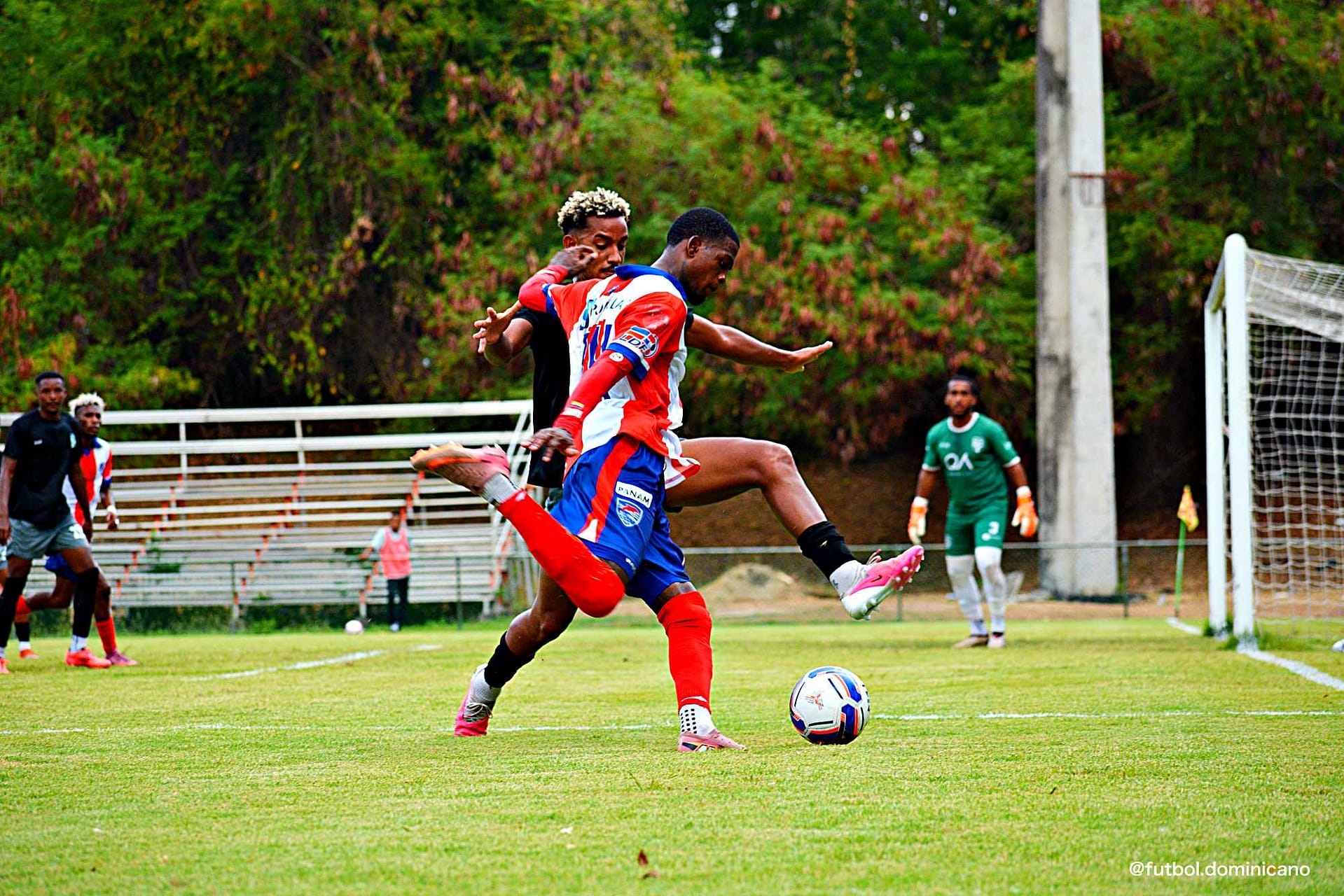 DelfinesVsJarabacoa-futboldominicano.com7K1_0296