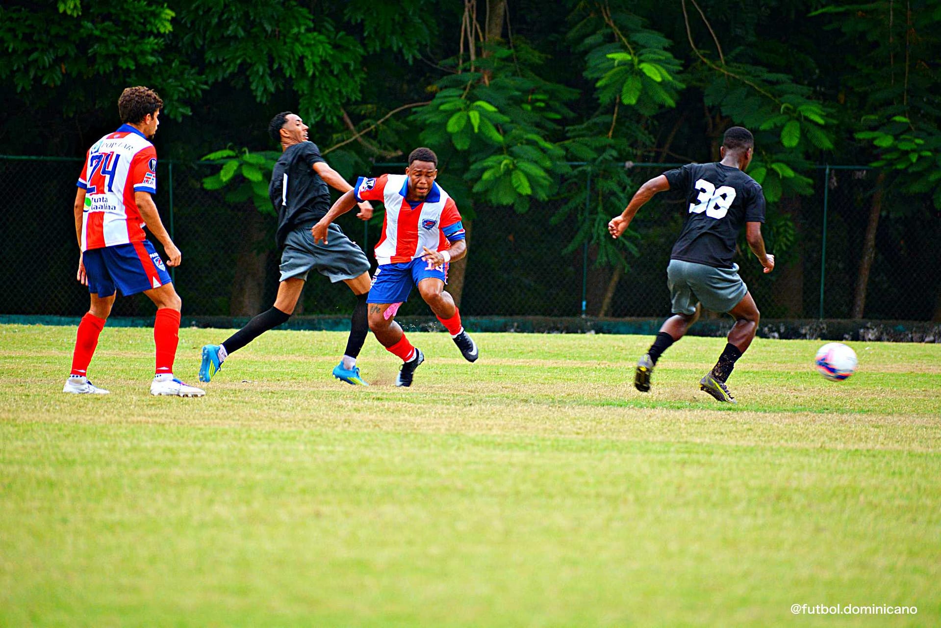 DelfinesVsJarabacoa-futboldominicano.com7K1_0308