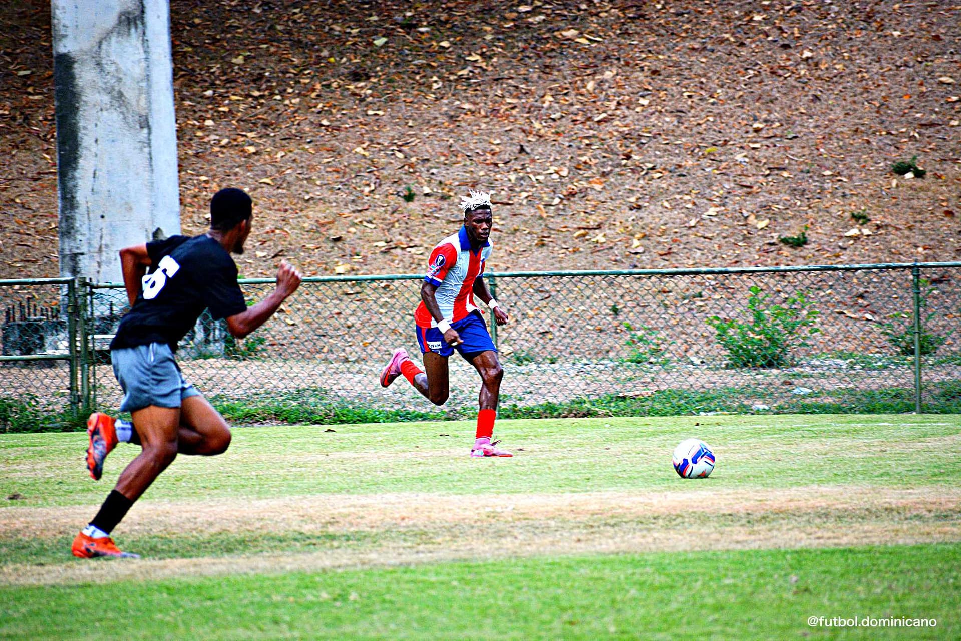 DelfinesVsJarabacoa-futboldominicano.com7K1_0316
