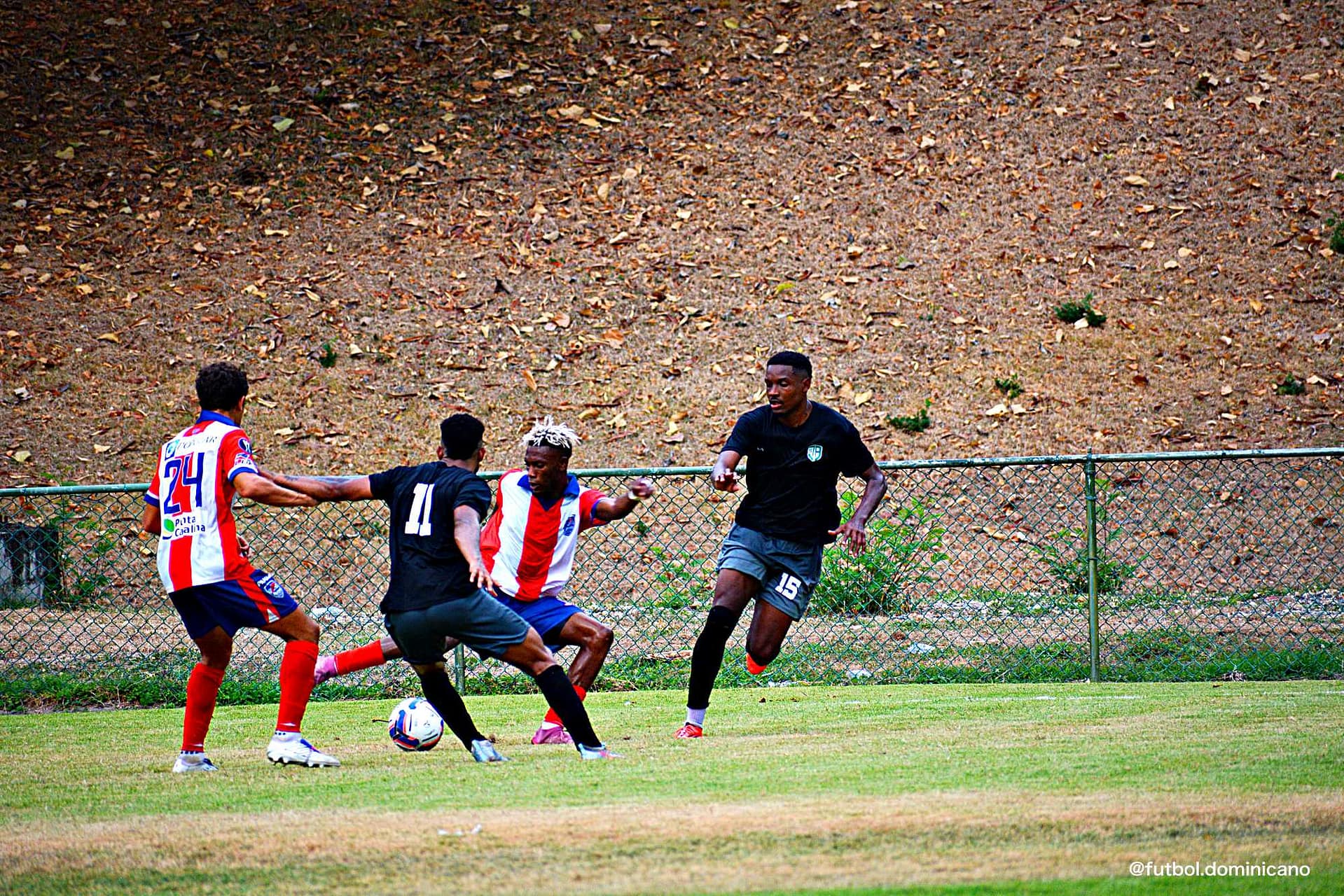 DelfinesVsJarabacoa-futboldominicano.com7K1_0321