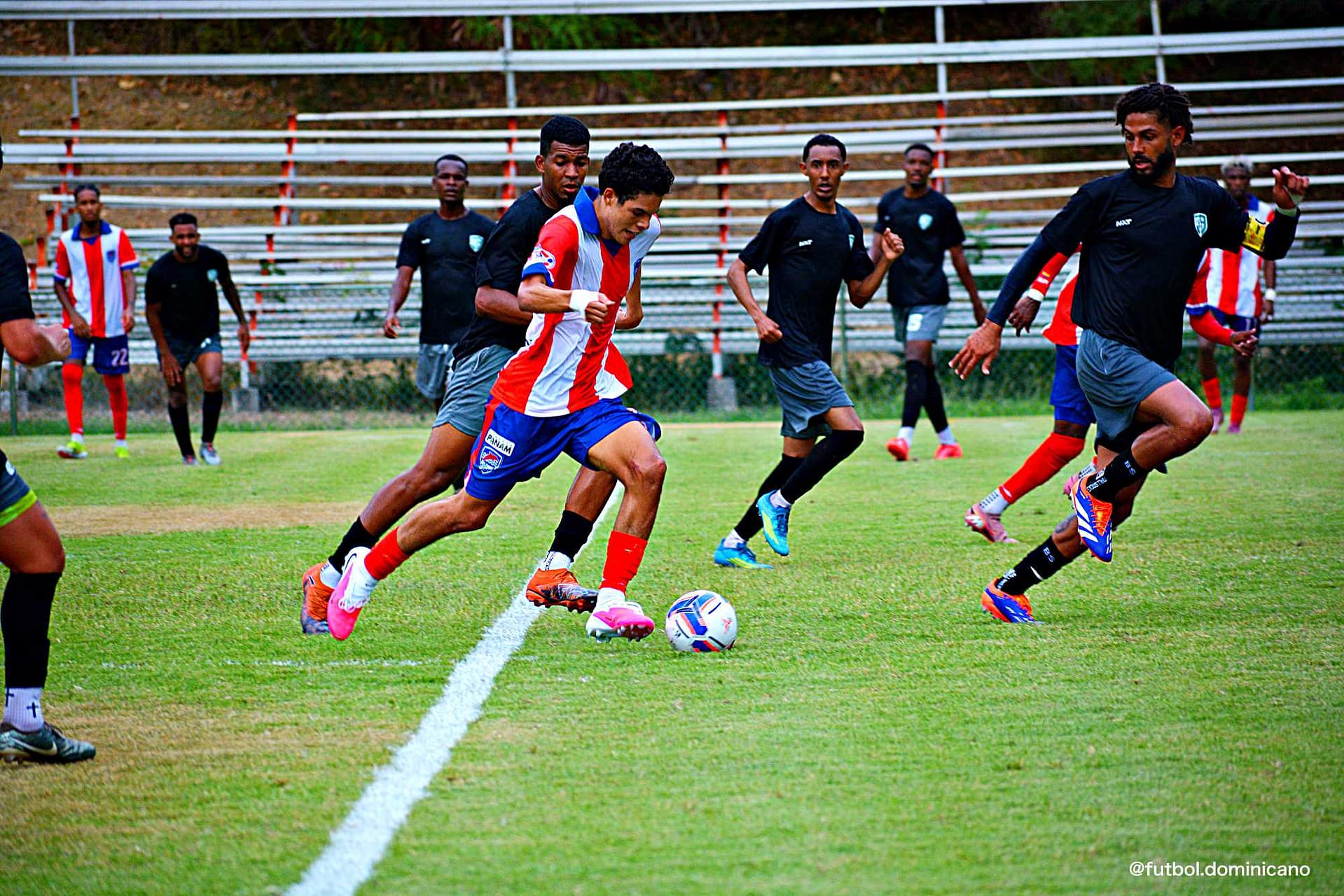 DelfinesVsJarabacoa-futboldominicano.com7K1_0324