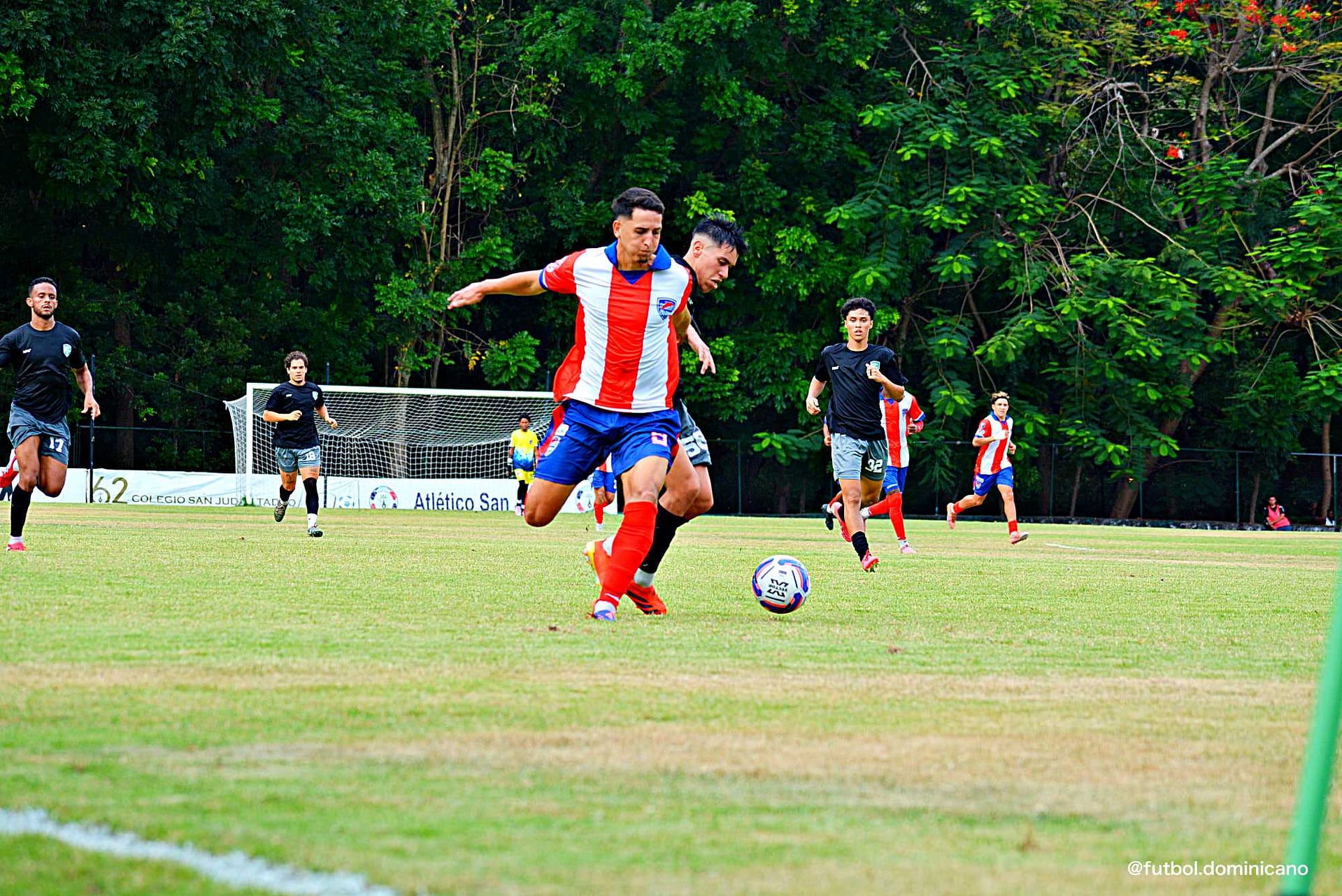DelfinesVsJarabacoa-futboldominicano.com7K1_0173