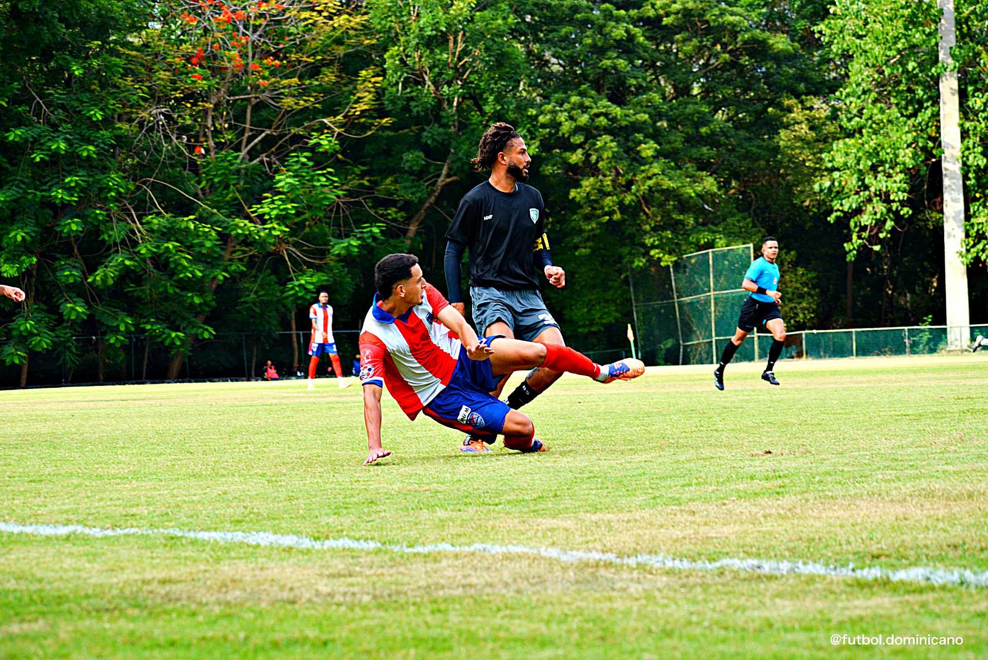 DelfinesVsJarabacoa-futboldominicano.com7K1_0180
